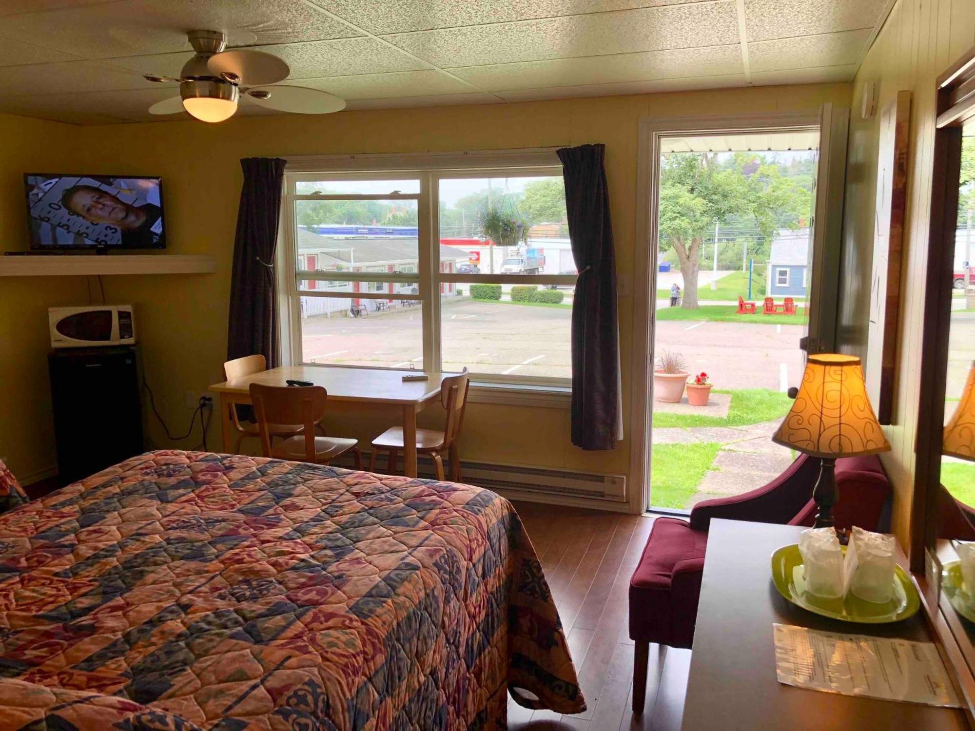 Lakelawn B&B And Motel Yarmouth Exterior foto