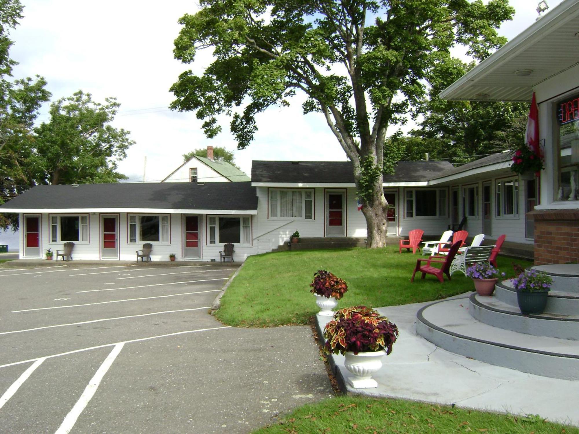 Lakelawn B&B And Motel Yarmouth Exterior foto